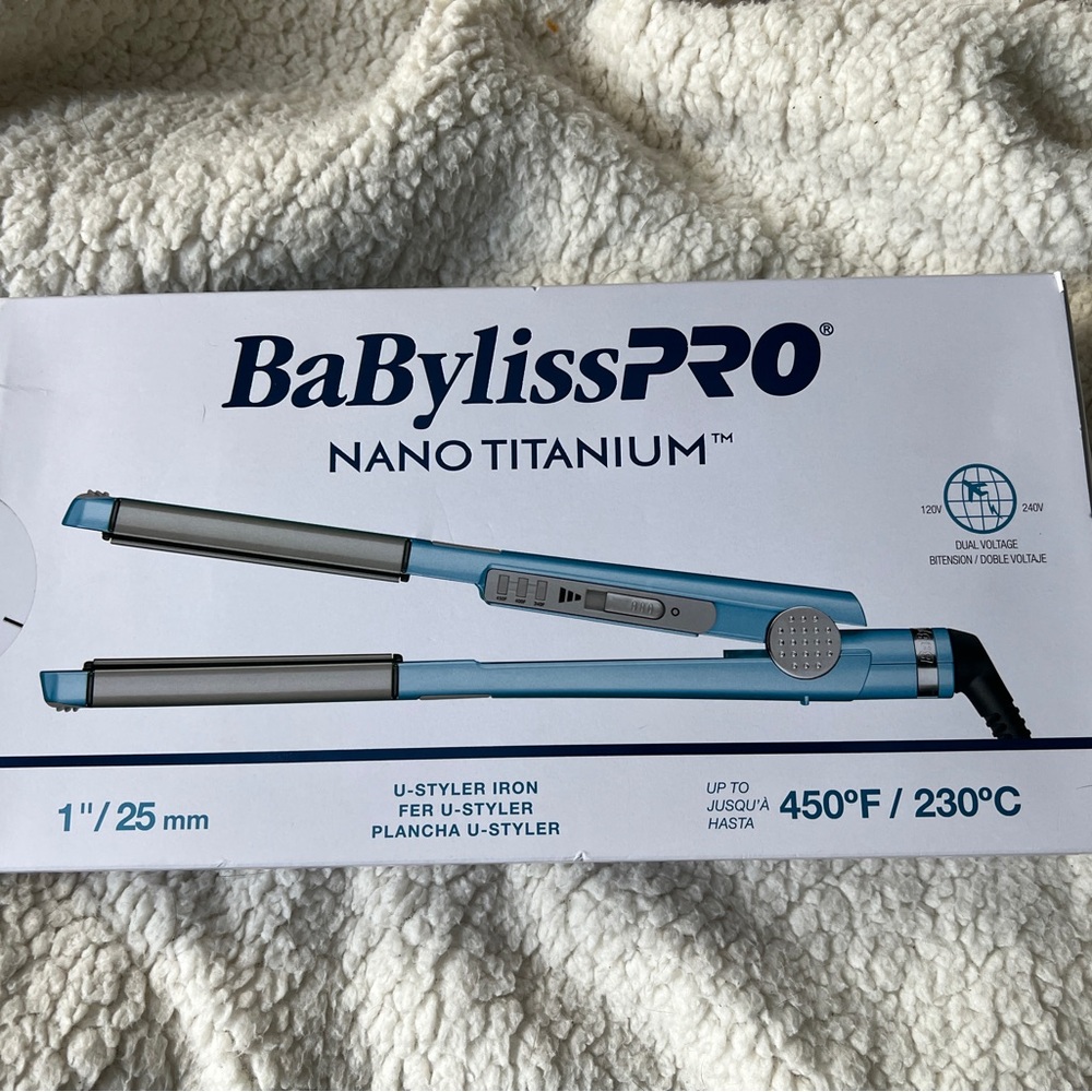 BaBylissPRO Nano Titanium U-Styler Iron